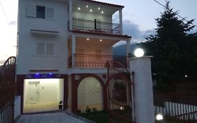 Villa Agnanti Apts And Suites