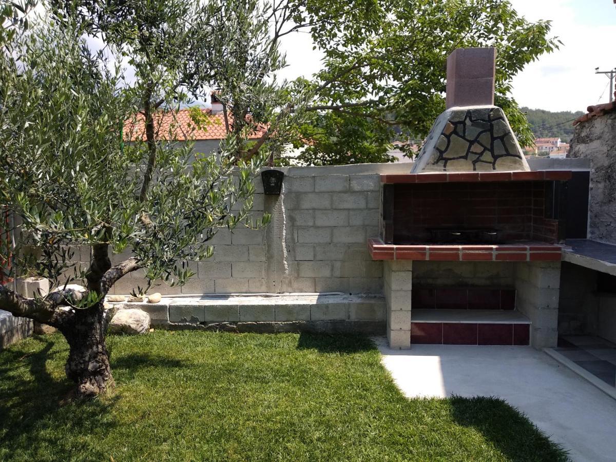 Villa Agnanti Apts And Suites Agio Pnevma Екстериор снимка