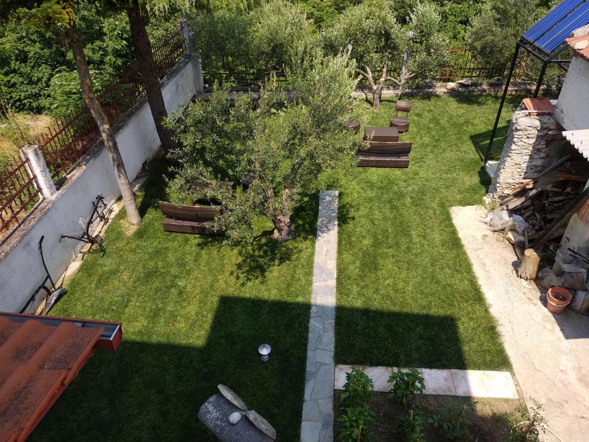 Villa Agnanti Apts And Suites Agio Pnevma Екстериор снимка